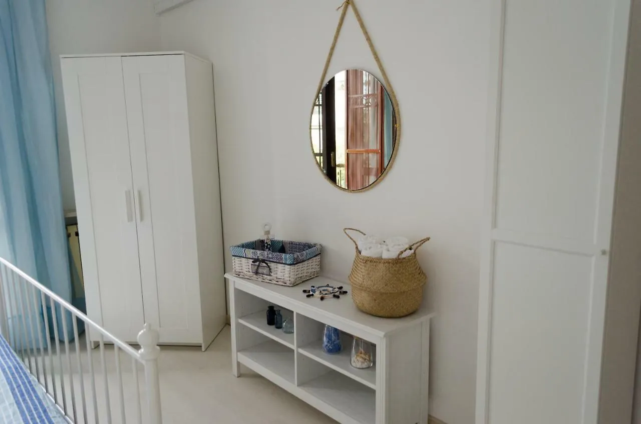 Al Faro-Luxury Holiday Home Сирмионе
